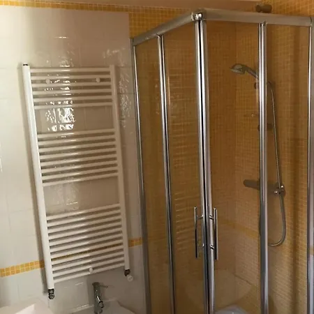 Della Corte 3*