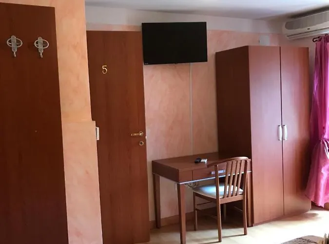 Della Corte Casa de hóspedes Roccamorice